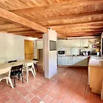 Maison D'archi 80's Avec Piscine Et Toboggan