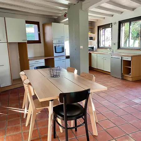 Vila Maison D'archi 80's Avec Piscine Et Toboggan